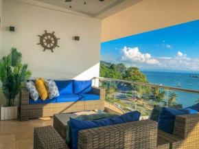 Beautiful, waterfront apartment in Samana